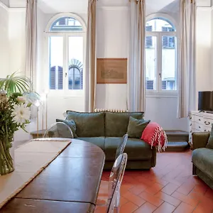 Apartment Rondinelli Charme Prestige