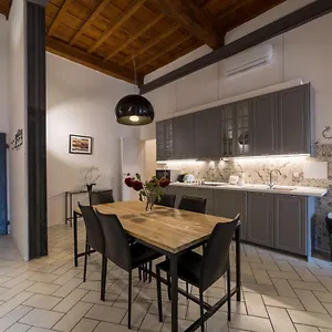 Apartment Duallook